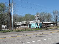 USA - Shamrock TX - Abandoned Motel Complex & Sign (20 Apr 2009)